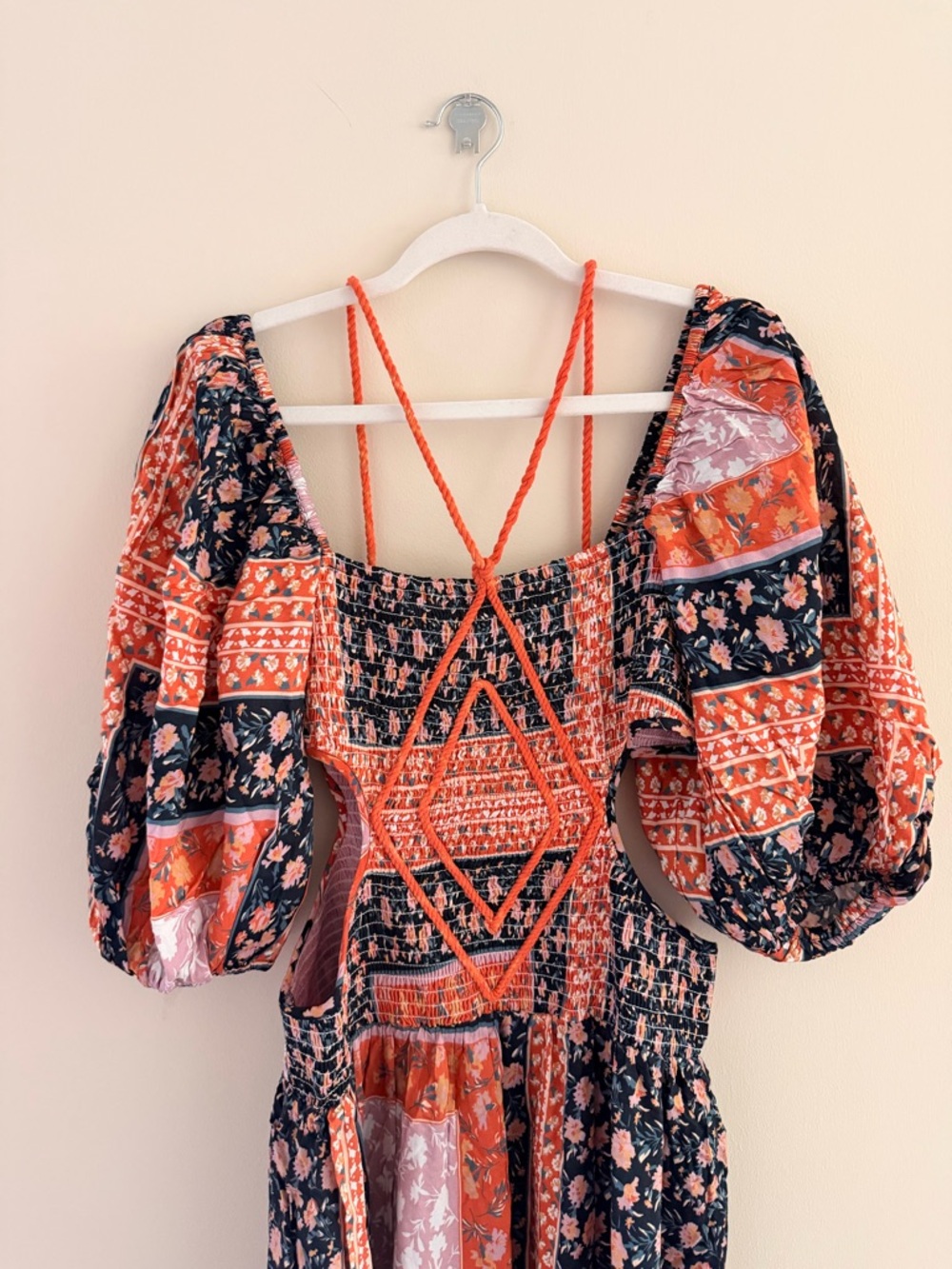 Bohemian Puff-Sleeve Maxi Dress with cutouts - Picture 2 of 8